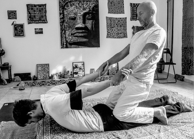 Italie : Shiatsu-Yoga-Osteo Thaï avec Paul Banester, 18-19 octobre 25 (proche France)